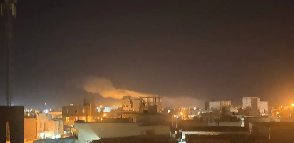 USA Launches Enormous Wave Of Attacks On Iran After Strait of Hormuz Closure