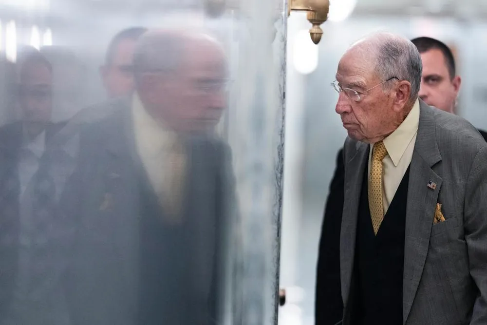 Why older lawmakers may wait too long to step aside