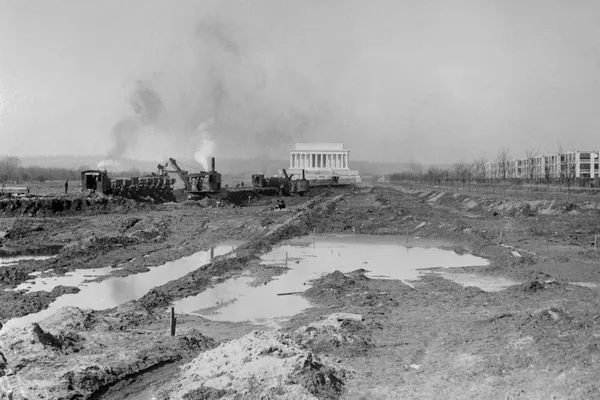 Trump’s slapdash Reflecting Pool renovations stand in stark contrast to years of deliberation and engineering ingenuity that went into its creation