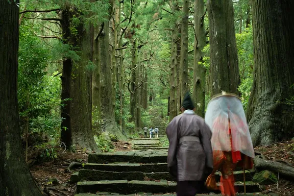 AI is changing pilgrims’ journeys, but sacred journeys have always adapted to new technology