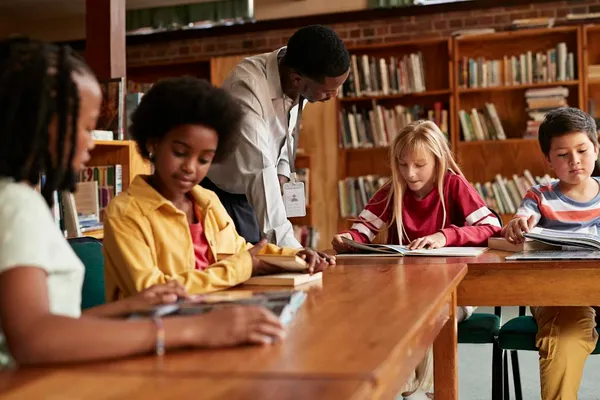 School librarians are vanishing from Michigan schools just when they are needed most