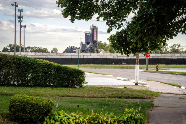 Detroit Could Block Billionaire-Owned Concrete Plant From Further Neighborhood Expansion